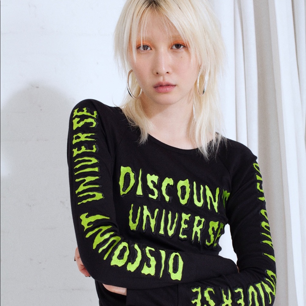 “Goo Goo Muck” Discount Universe top